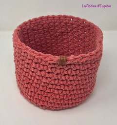 13 diam x 12 cm