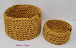 18 diam x 14 cm, 12 diam x 8 cm