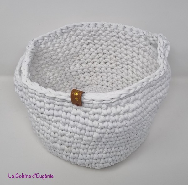 20cm diam./18cm h.